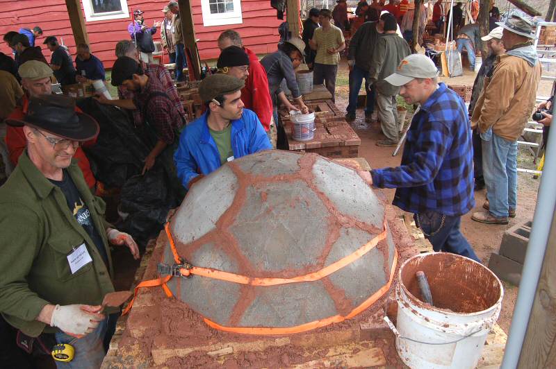 Precast geodesic dome oven