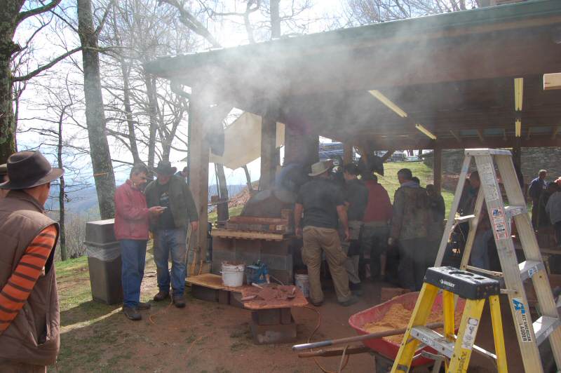 Precast geodesic oven