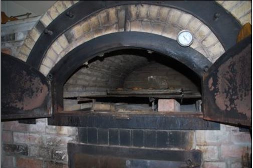 white oven in stanbridge east