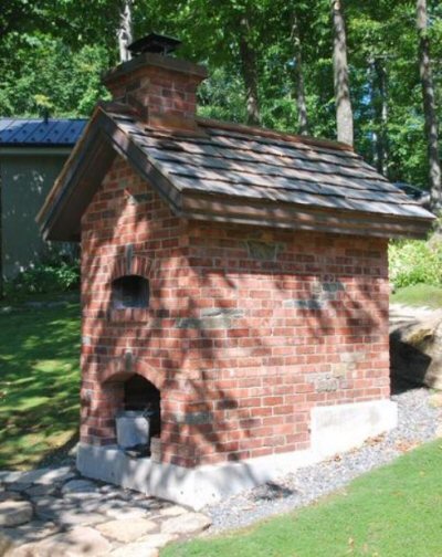 Outdoor bake oven by Marcus Flynn