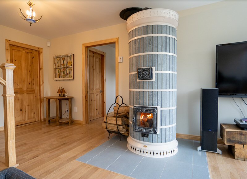 Masonry heater by Arthur Shtrevensy