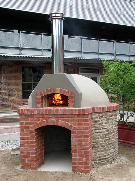 Pizza oven by Alex Chernov